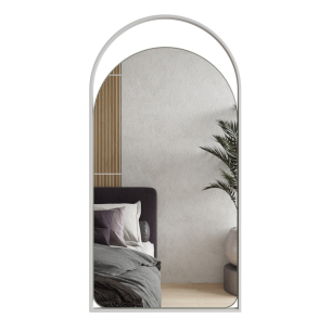 Дизайнерское арочное настенное зеркало Artful в металлической раме белого цвета