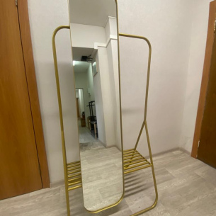 Напольная вешалка с зеркалом